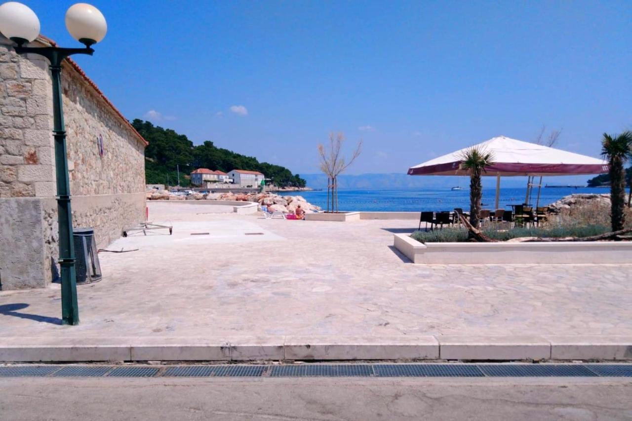 Apartments With A Parking Space Jelsa, Hvar - 8746 Jelsa  Εξωτερικό φωτογραφία
